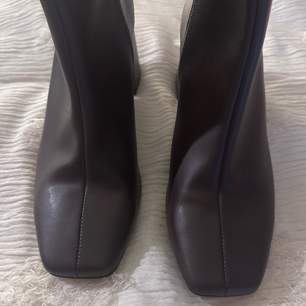 Alohas Vegan Square Toe Ankle Boots - Picture 3 of 4
